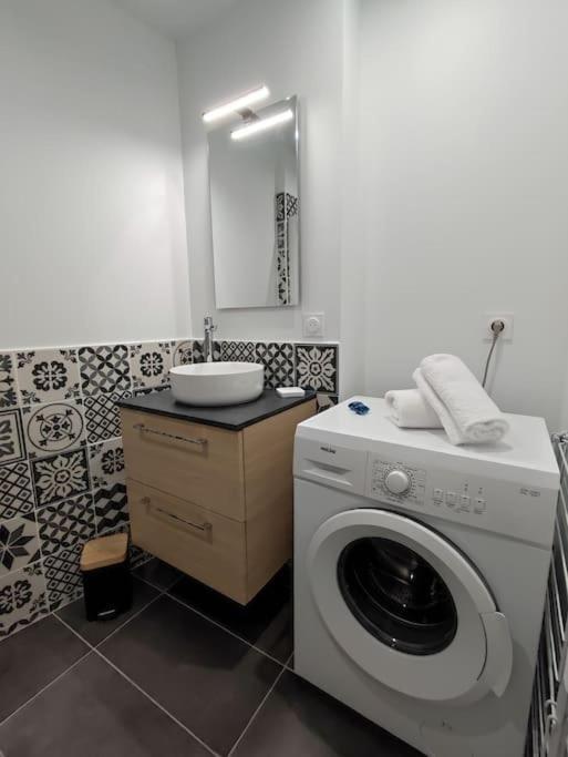 Cocon De Charline - Charme Et Elegance Dans Le Centre Apartment Montauban Bagian luar foto